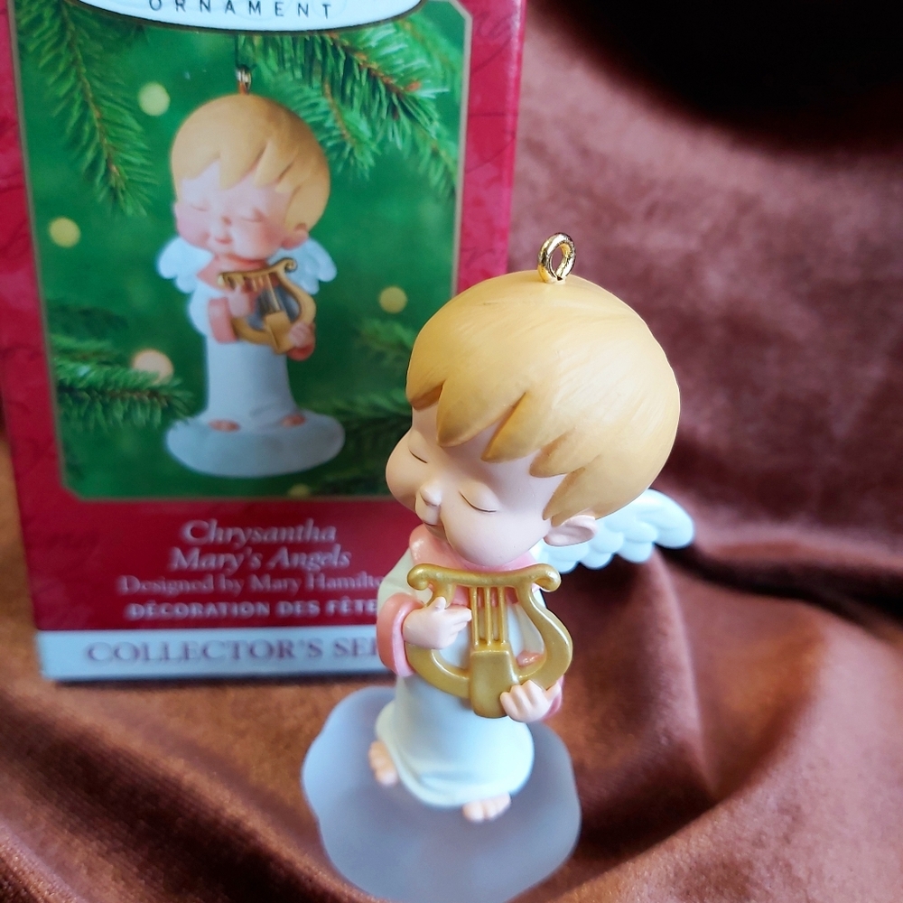 Hallmark  Collectable ornament Chrysantha